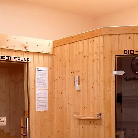 Haus Des Volkes - Bauhaushotel Hotel