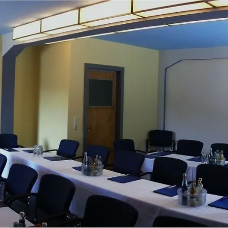 Haus Des Volkes - Bauhaushotel Hotel 3*