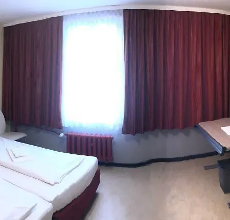 Hotel Haus Des Volkes - Bauhaushotel Probstzella