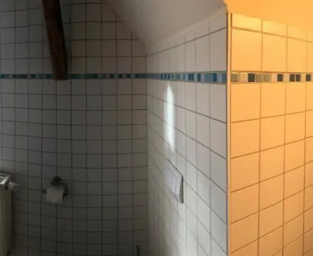 Hotel Haus Des Volkes - Bauhaushotel Probstzella
