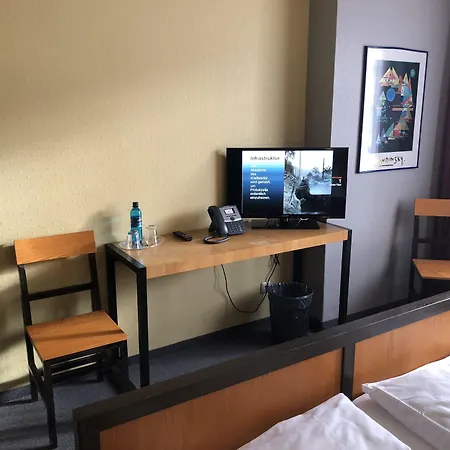 Haus Des Volkes - Bauhaushotel Hotel