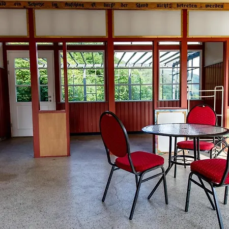 Haus Des Volkes - Bauhaushotel Hotel 3*