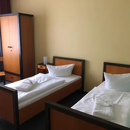 Hotel Haus Des Volkes - Bauhaushotel Probstzella
