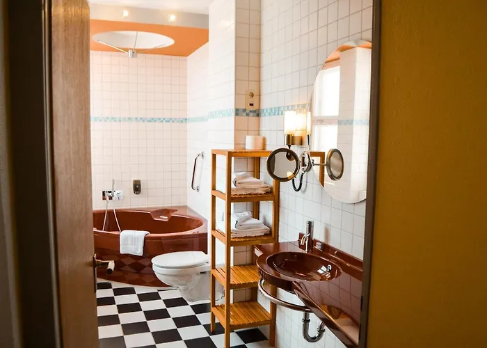 Haus Des Volkes - Bauhaushotel