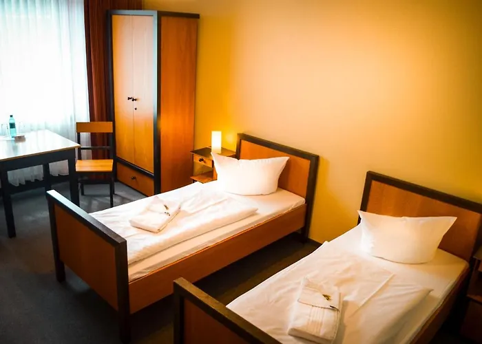 Hotell Haus Des Volkes - Bauhaushotel 3*