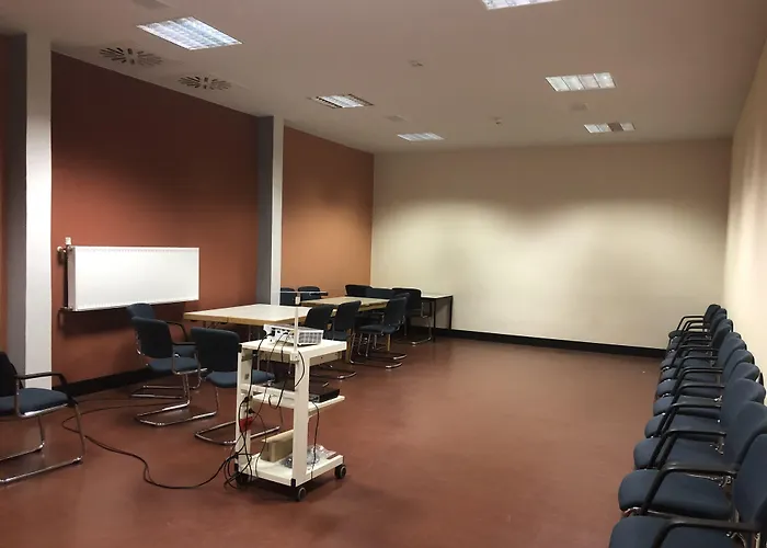 Haus Des Volkes - Bauhaushotel 3* Probstzella