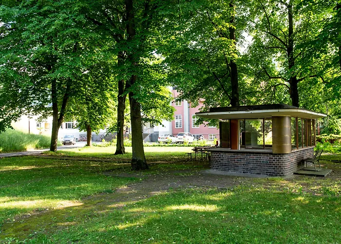 Hotel Haus Des Volkes - Bauhaushotel 3*