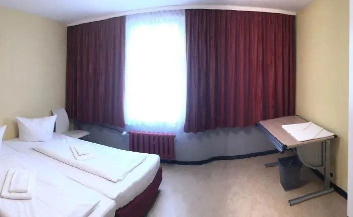 Hotel Haus Des Volkes - Bauhaushotel Probstzella