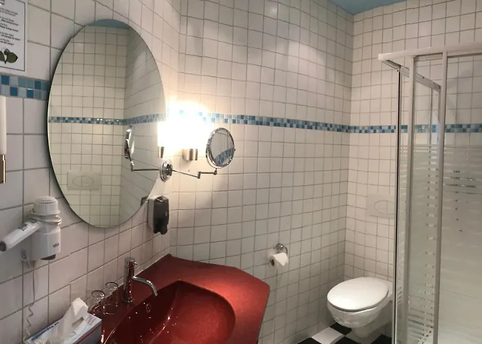 Haus Des Volkes - Bauhaushotel 3* Probstzella