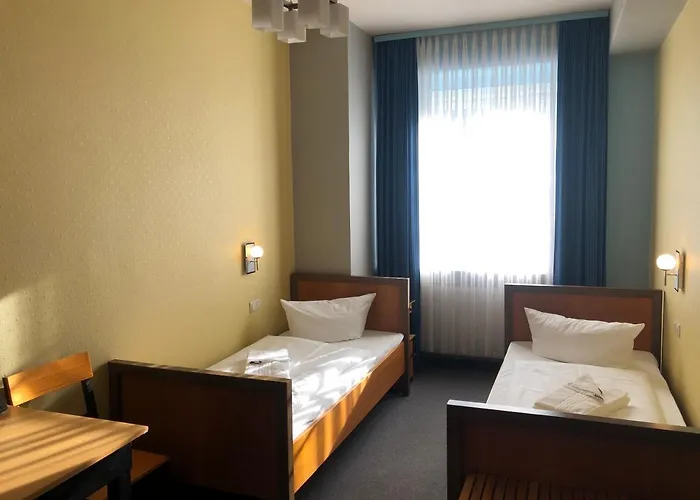 Haus Des Volkes - Bauhaushotel